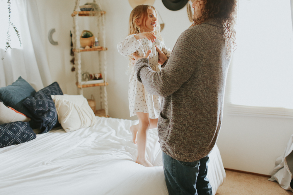 hippie in home family session- kathy davies photography